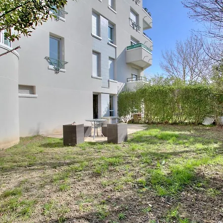 Apartment Grand Studio Avec Jardin Et Parking - Paris Orly