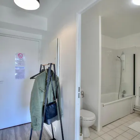 Grand Studio Avec Jardin Et Parking - Paris Orly Apartment